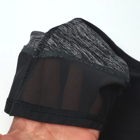 Lululemon If You're Lucky Crop Capri Leggings Black / Heathered Black Size 4 - Picture 10 of 16